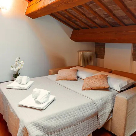 Apartamento Mansarda Vespucci - Parcheggio Auto *