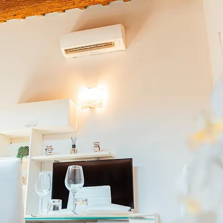 Mansarda Vespucci - Parcheggio Auto Apartamento