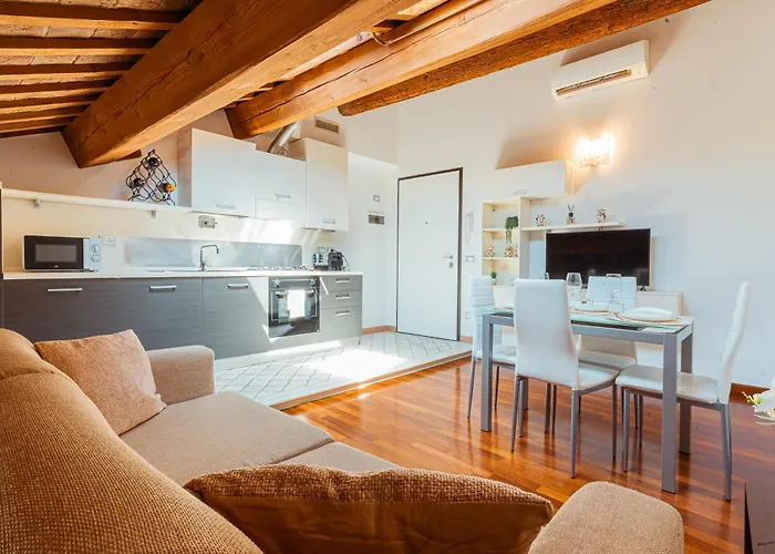 아파트 Mansarda Vespucci - Parcheggio Auto *