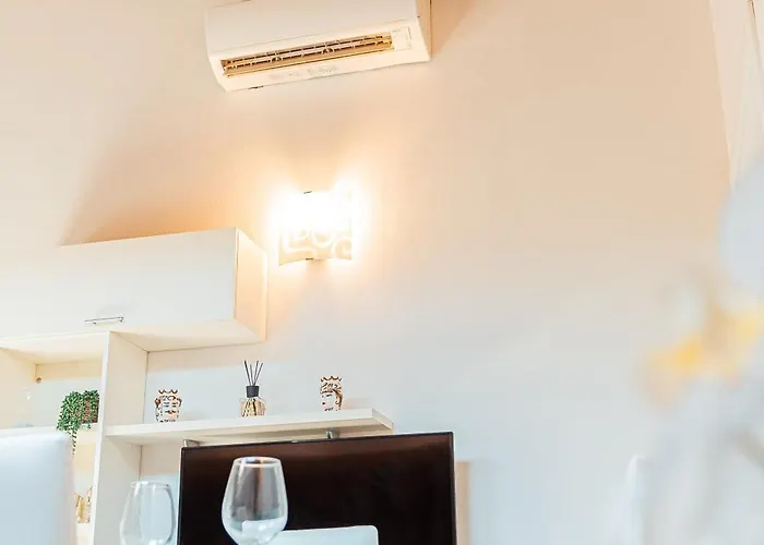 Mansarda Vespucci - Parcheggio Auto 아파트