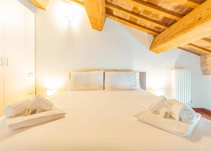 Mansarda Vespucci - Parcheggio Auto 아파트 *