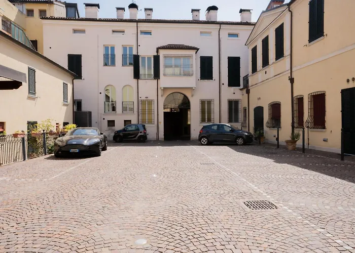 Mansarda Vespucci - Parcheggio Auto Appartement Ferrara